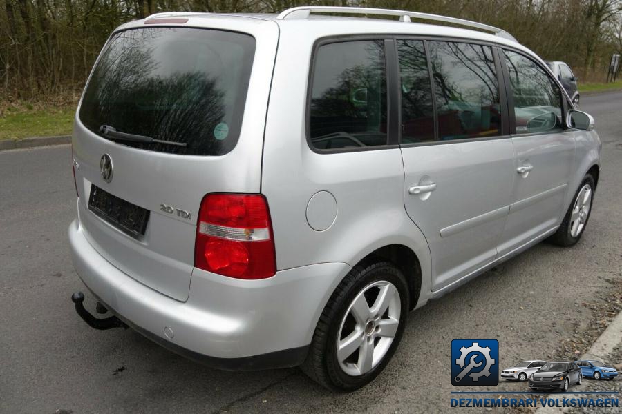 Bara spate volkswagen touran 2010