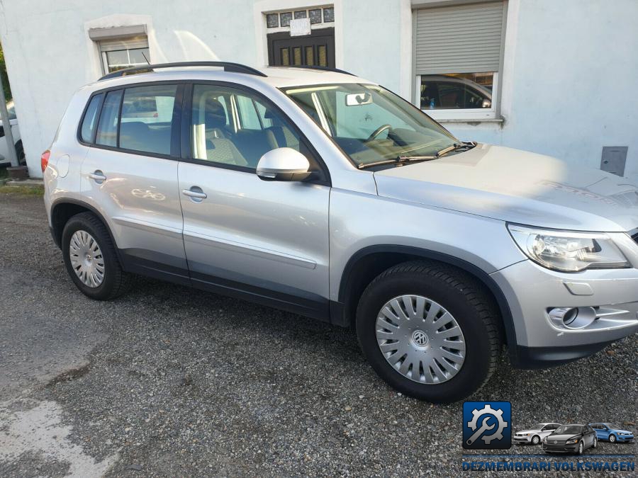 Lampa interior volkswagen tiguan 2011